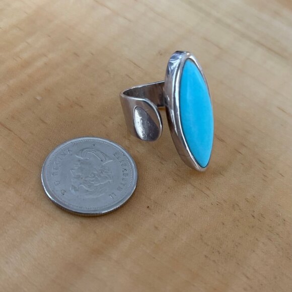 Turquoise & Sterling Silver Contemporary Ring Size 7 3/4 - Picture 3 of 7